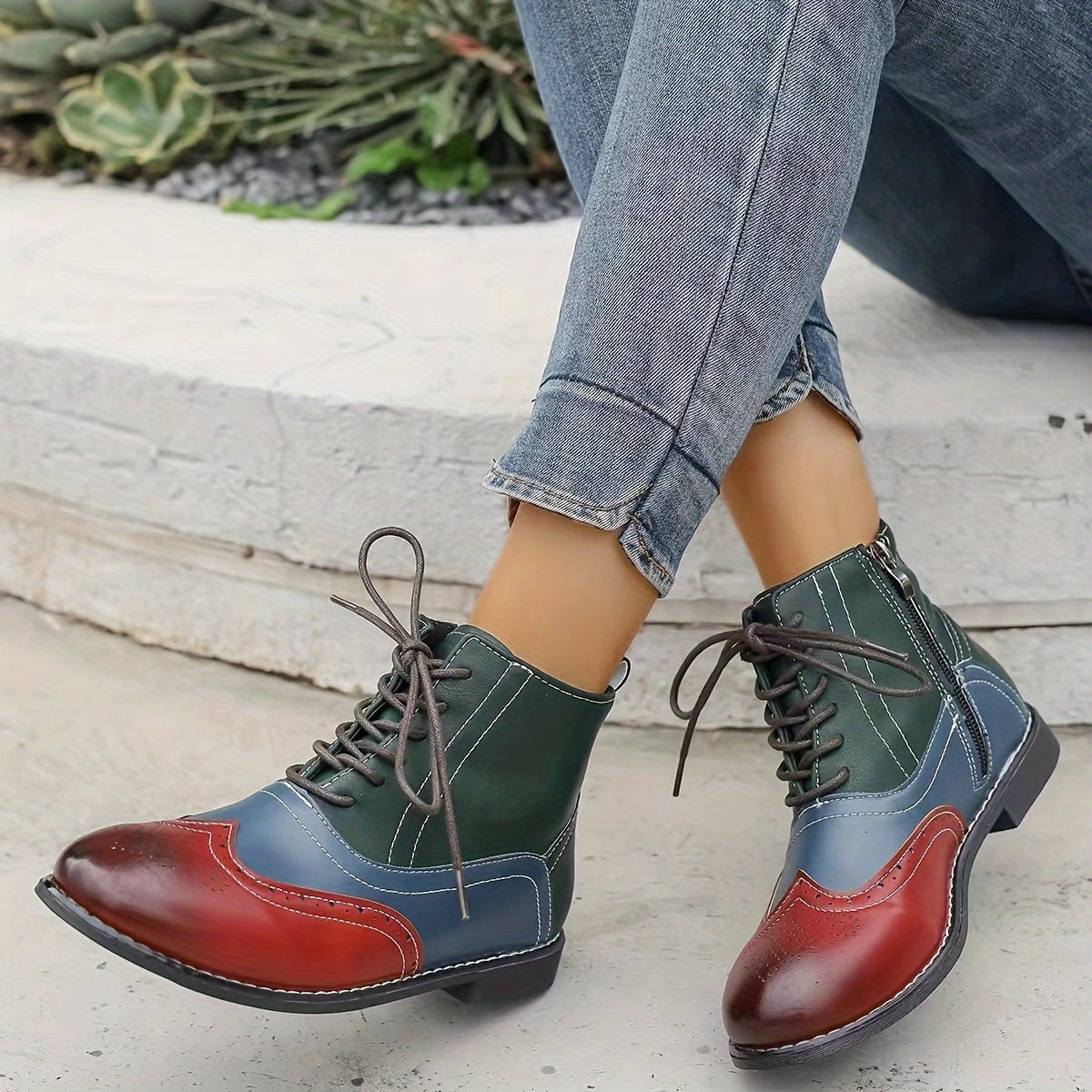 Women's Patchwork Leather Boots Side Zipper Platform Walking Comfortable Shoes