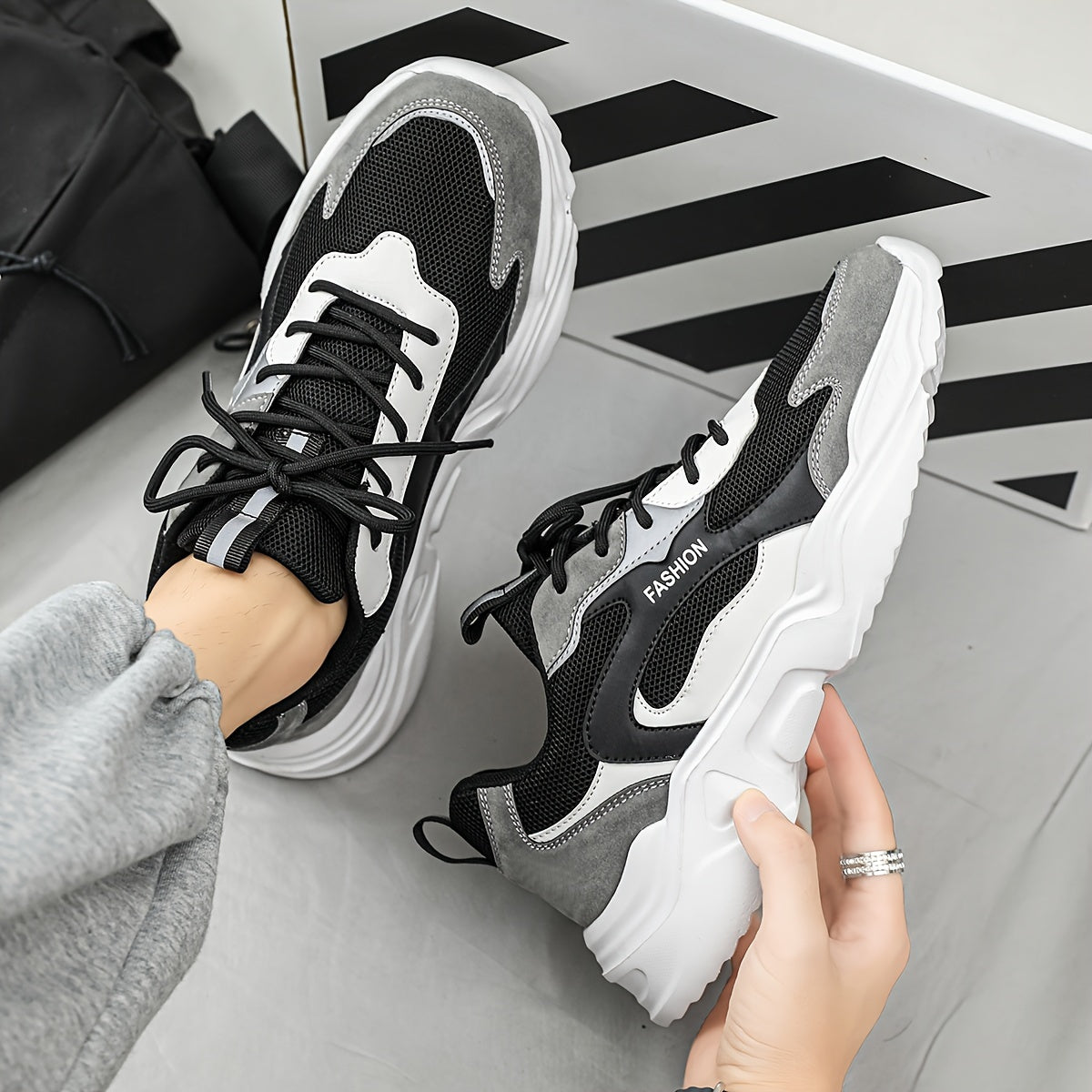 Men's Black and White Gradient Laser Pattern Sneakers Breathable Mesh Low-Top Casual Running Shoes