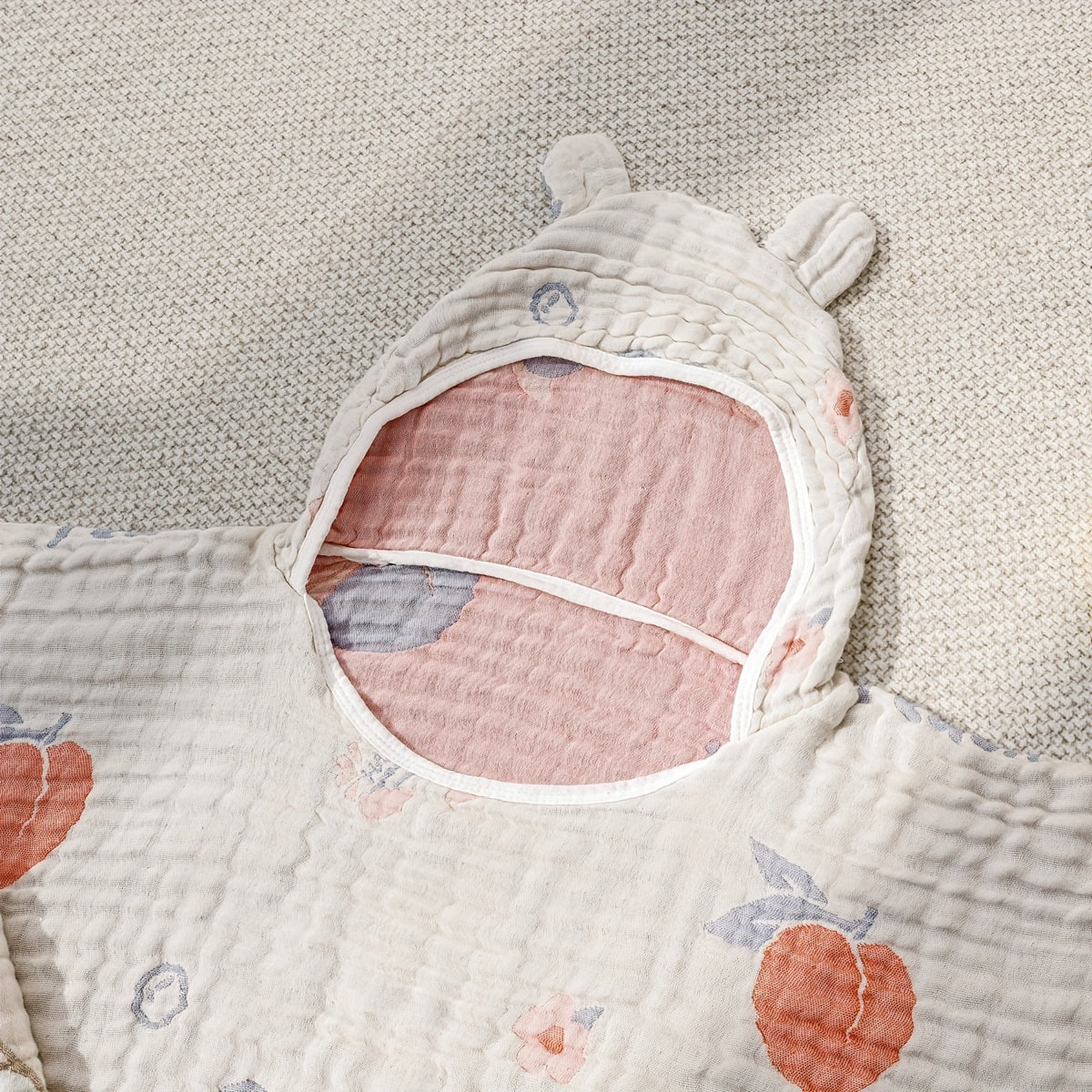 Soft Bamboo Hooded Bath Towel for Toddlers and Young Children Absorbent and Cozy