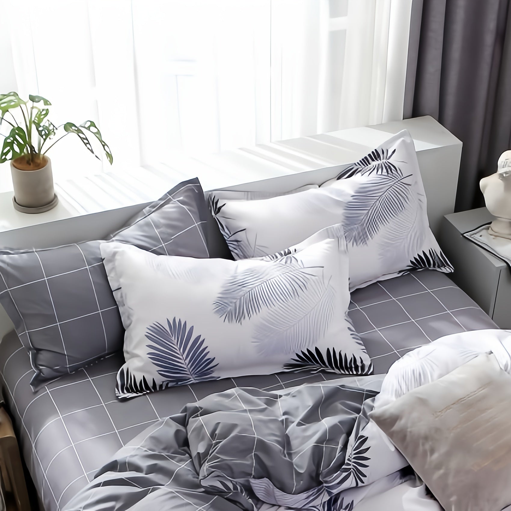 Nordic Floral Print Pillowcase Soft Breathable Deep Pocket Stain Resistant