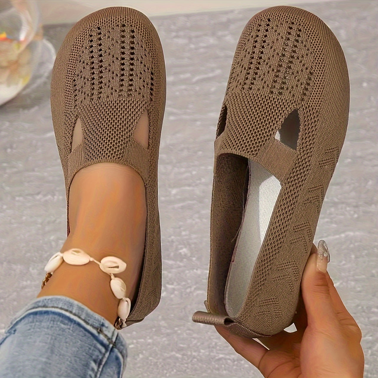 Women's Solid Color Breathable Knit Slip-On Flat Shoes