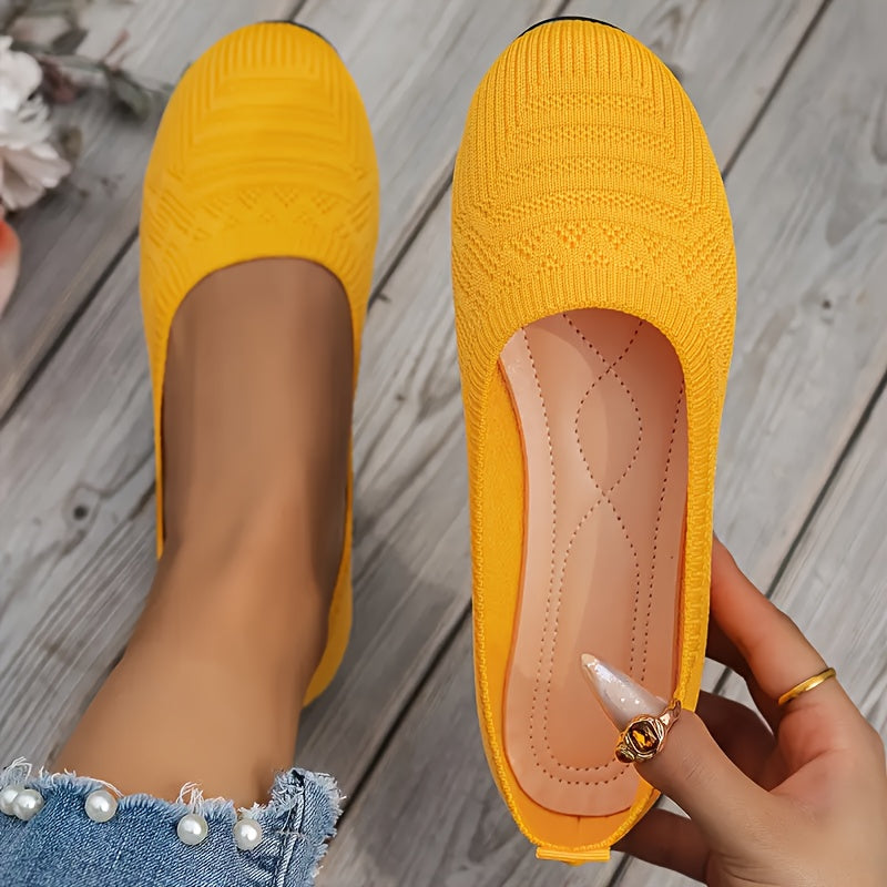 Women's Round Toe Flat Shoes Breathable Fabric Casual Dress Shoes