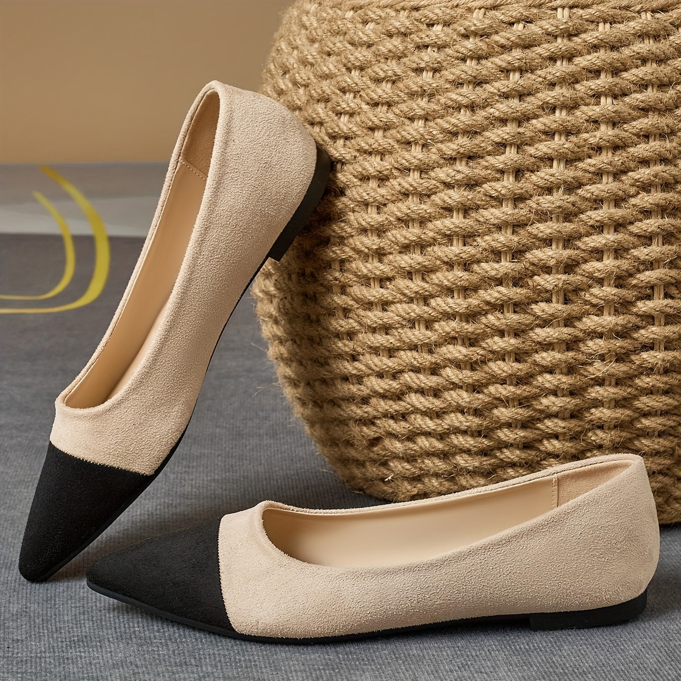 Ayollar uchun slip-on, pointed toe, yupqa poyabzal, bej va qora rangda, ikki rangli, yengil, kundalik ish poyabzali