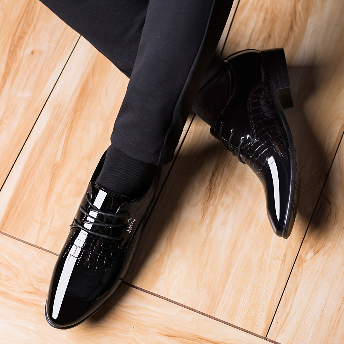 Men's Black Leather Pointed Toe Dress Shoes for Formal and Casual Wear