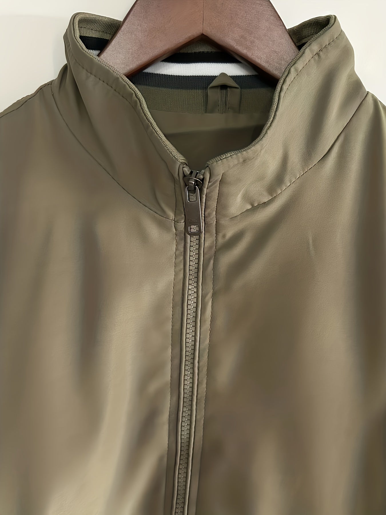 Chaqueta bomber de poliéster para hombre con bolsillos con cremallera para uso al aire libre y casual