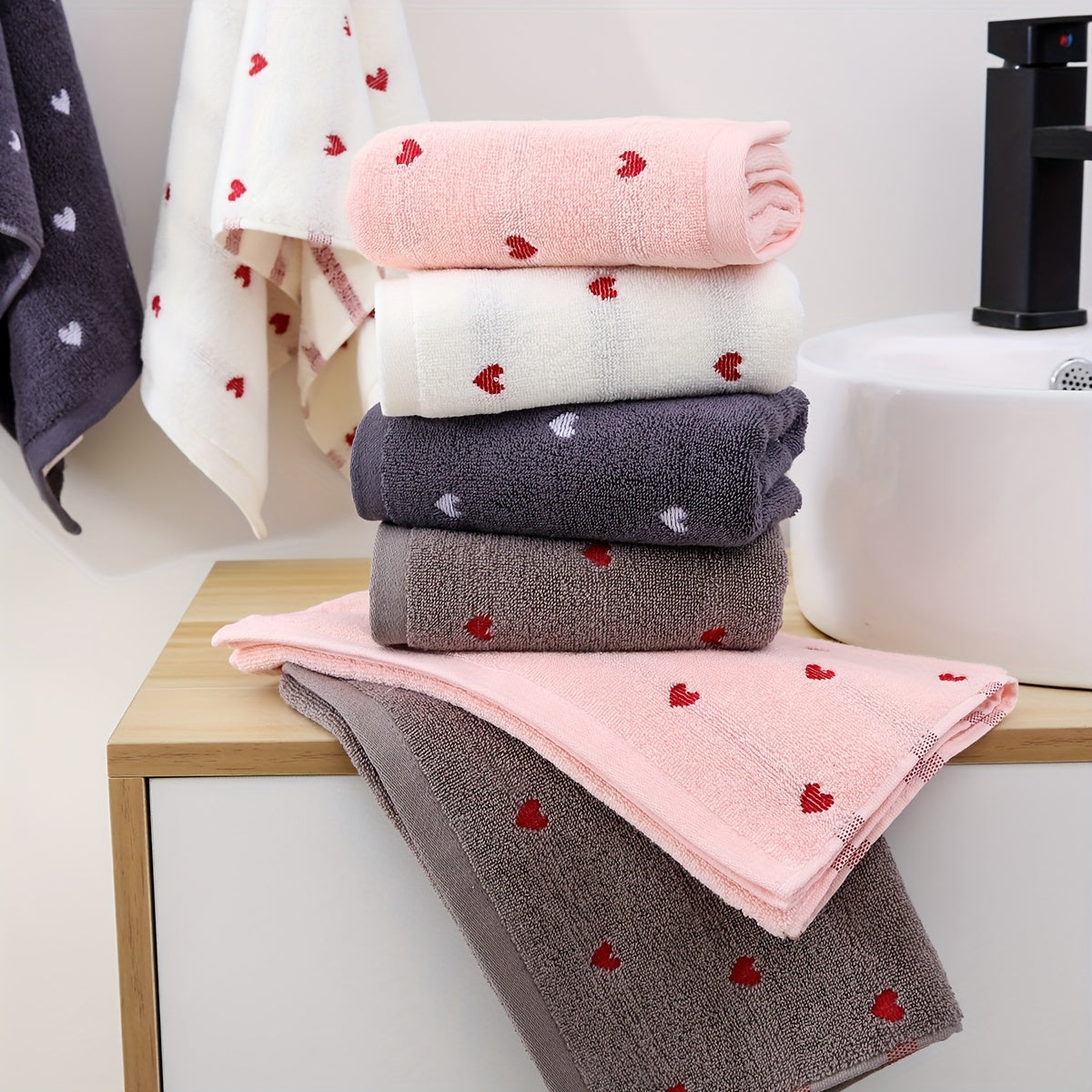 Set of 2 Cotton Face Towels Soft Absorbent Space-Themed 33.78x72.9 cm