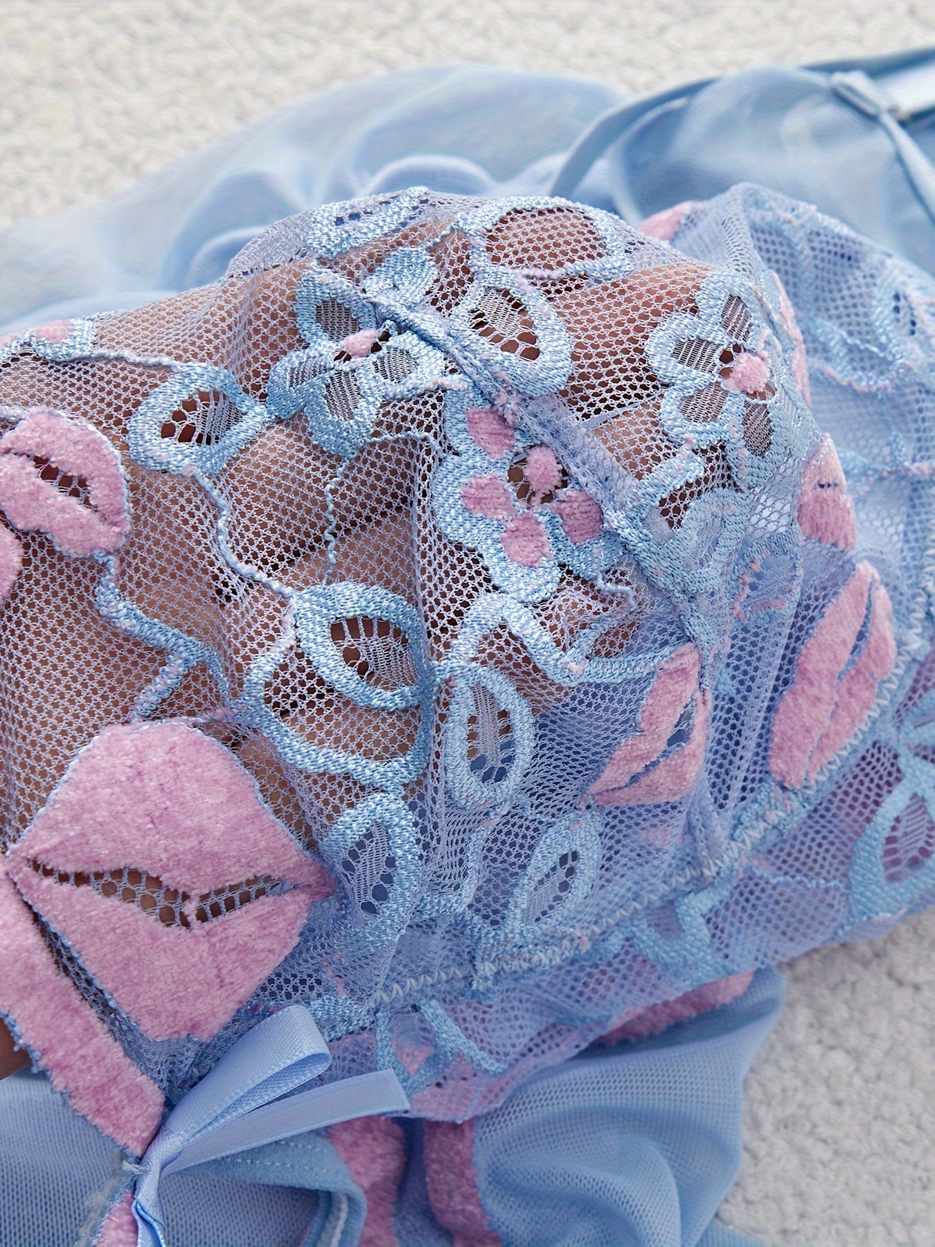 Комплект женского белья больших размеров с платьем, бэби-долл, рюшей, бантом и вышивкой