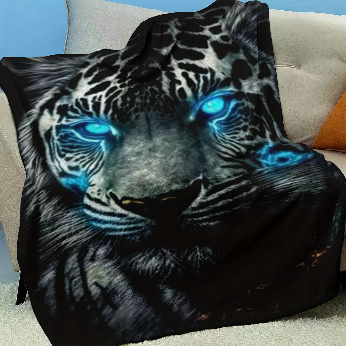 Animal-Themed Flannel Throw Blanket for Couch Bed Office Car Naps Warm Soft Gift