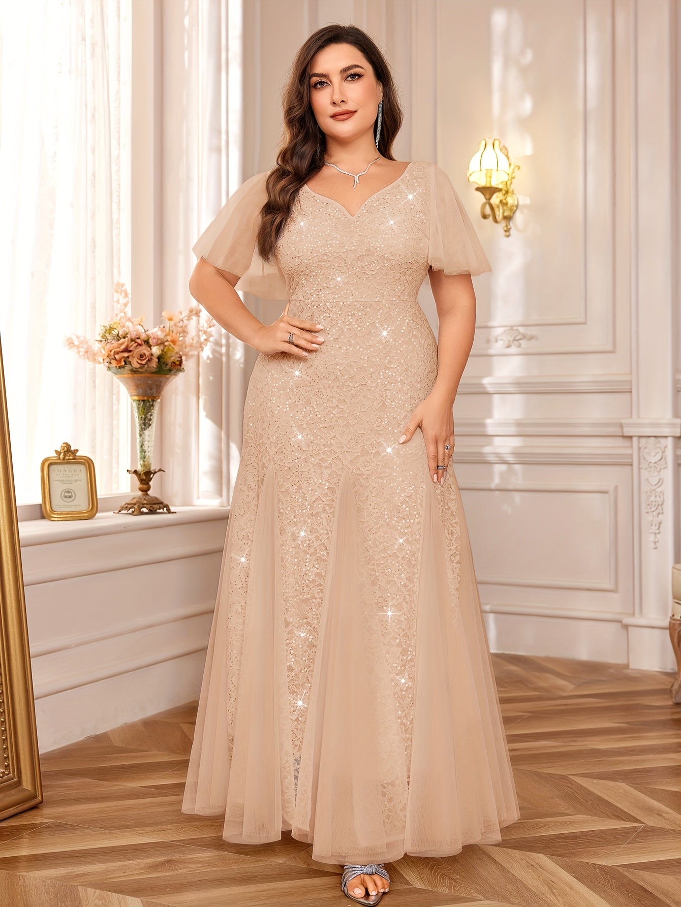 Vestido largo de encaje para mujer talla grande sin mangas con escote en V y dobladillo acampanado para boda