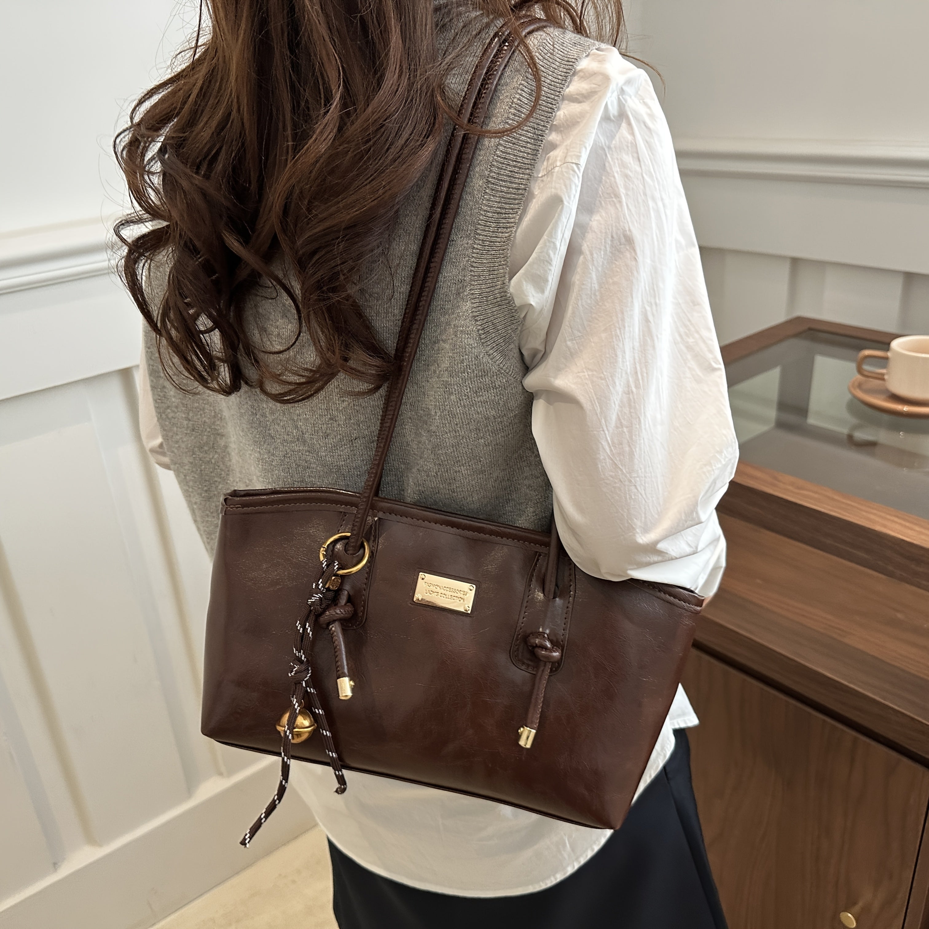 Women's PU Shoulder Bag Vintage Casual Zipper Closure for Travel Shopping and Parties