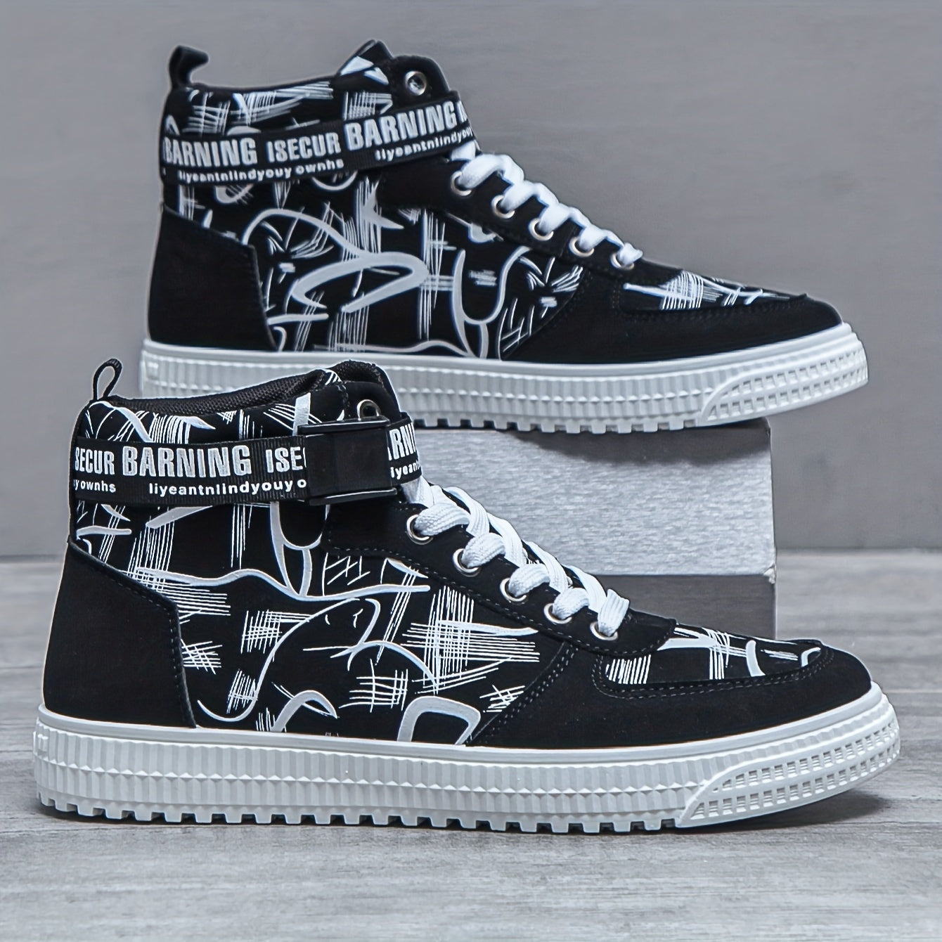 Erkaklar uchun yuqori to'plamli skeyt poyabzallari, ochiq havoda faoliyatlar uchun ideal.