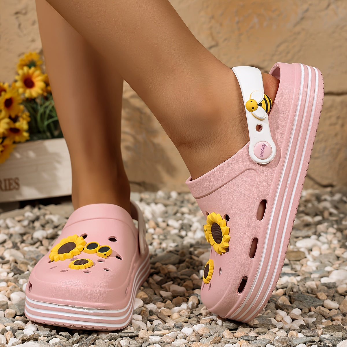 Women's Summer Thick-Soled Hole Shoes Breathable Casual Garden Sandals