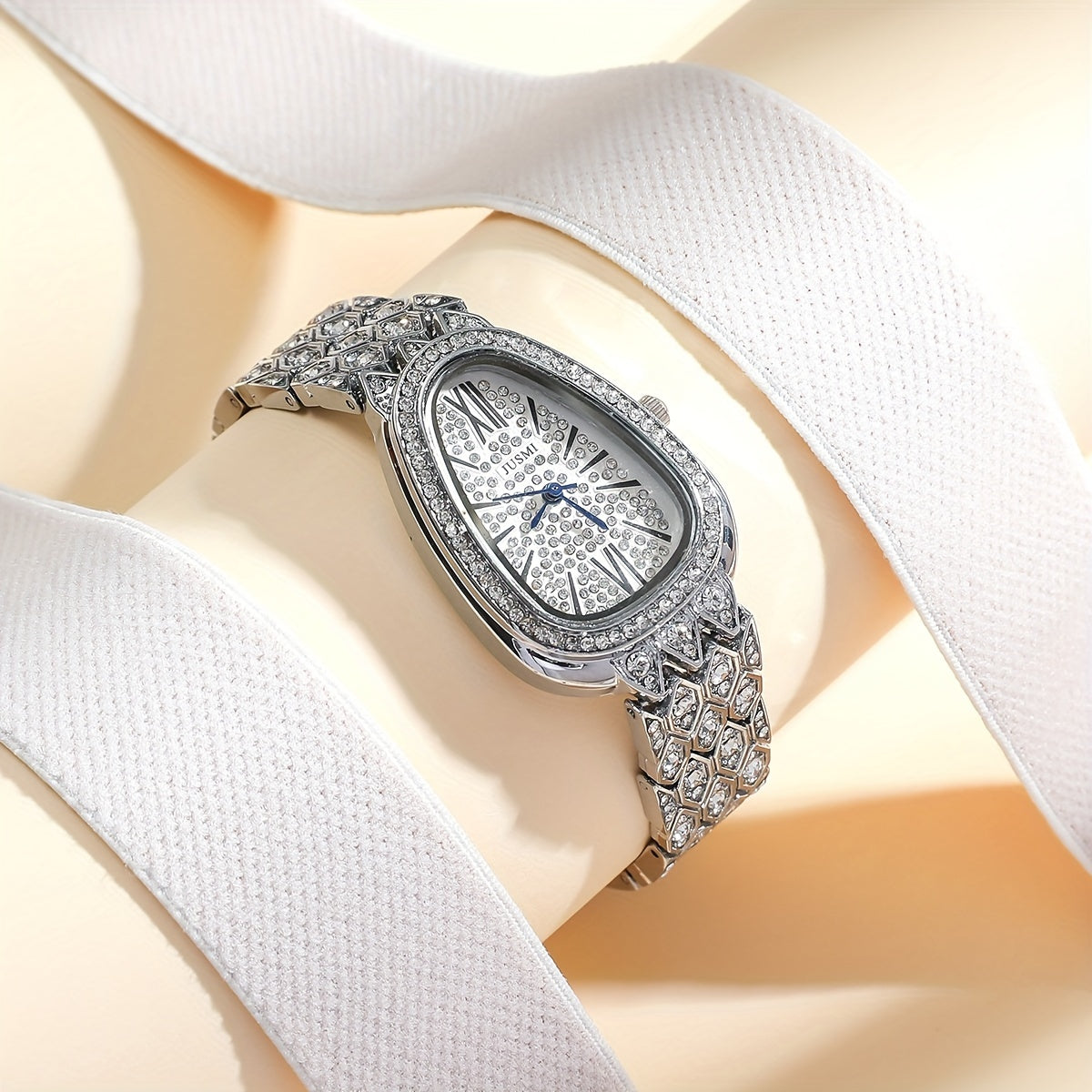 Women's Quartz Watch with Snake-Inspired Design Rhinestone Accents Steel Band Analog Display