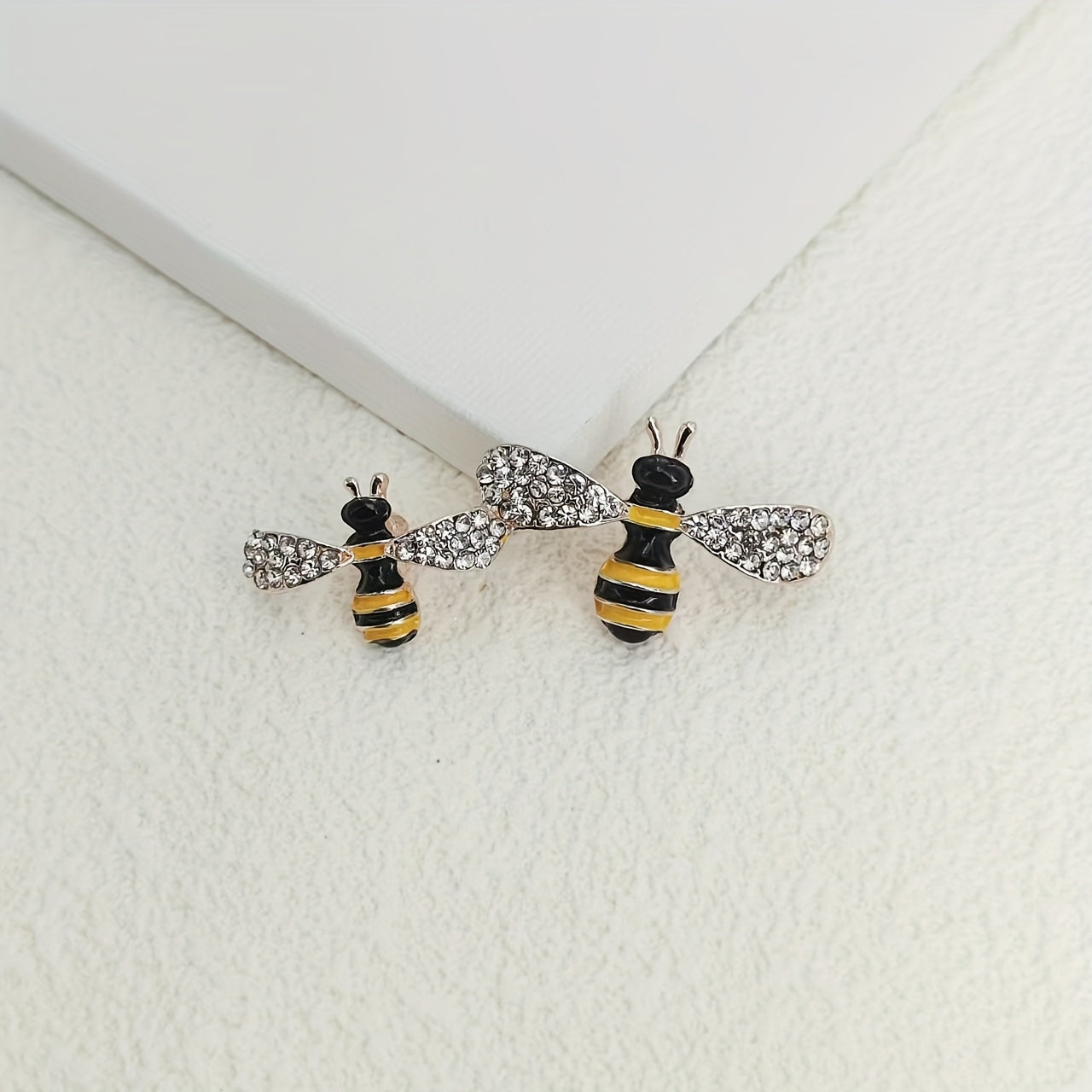 Enamel Dripping Oil Bee Brooch Set for Women Jewelry Accessories