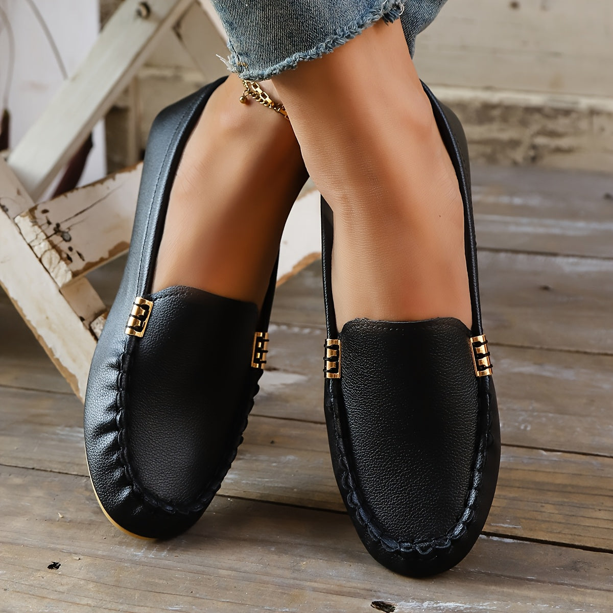 Women's Slip-On Flats Leather PU Round Toe Breathable Casual Formal Shoes