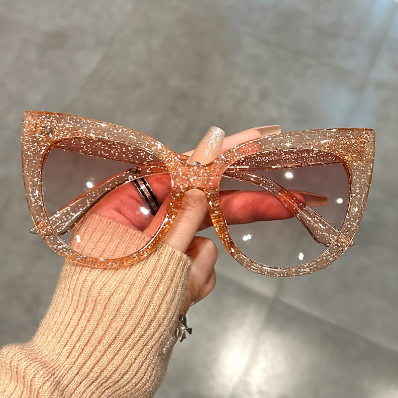 Women’s Leopard Pattern Gradient Lens Sun Shades Large Cat Eye Frame for Beach and Vacation