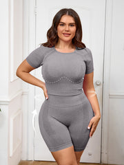 Plus Size Women's Seamless Nylon Yoga Set Short Sleeve T-Shirt and Tight Shorts