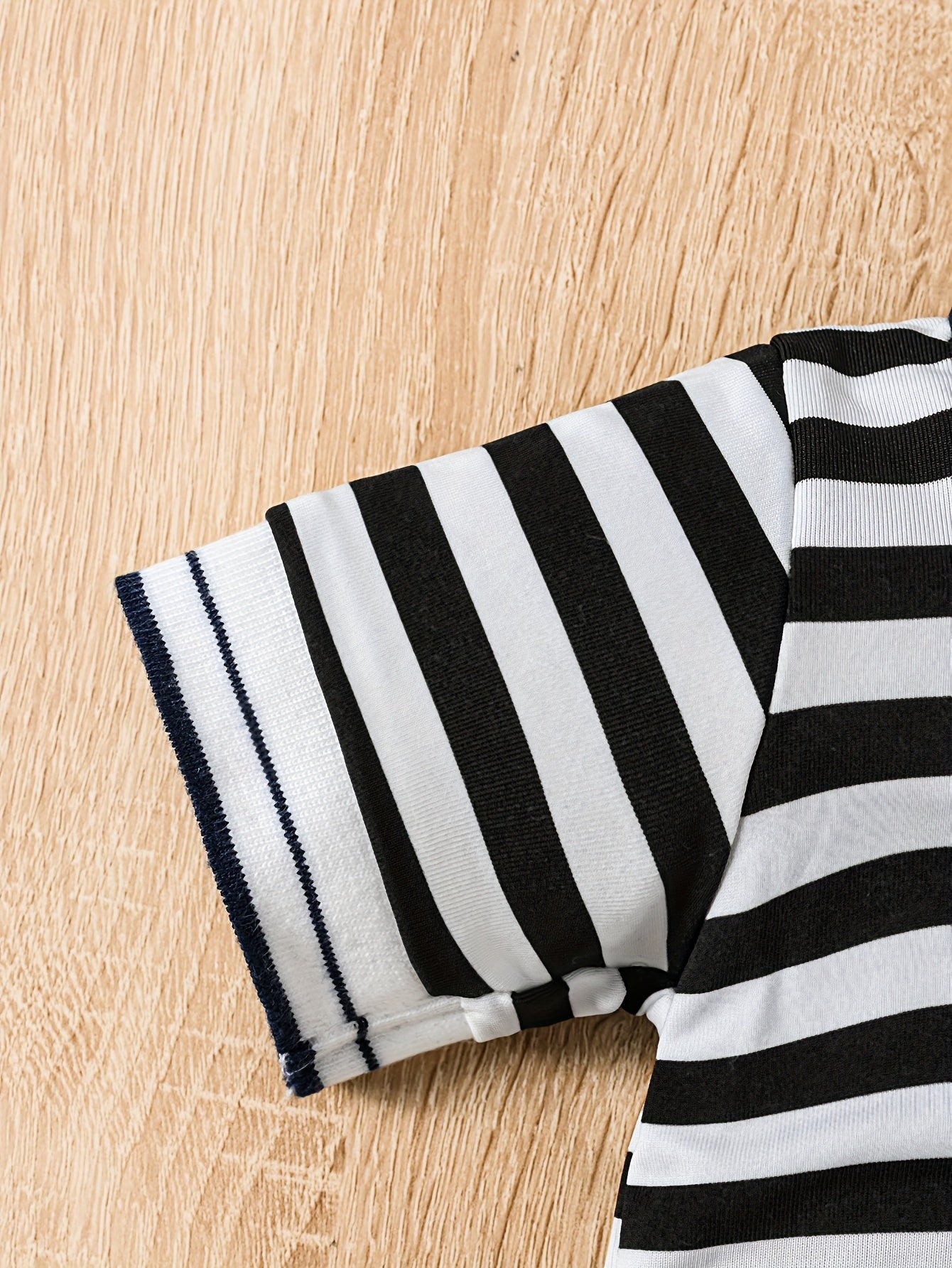 Baby Girls and Boys Summer Cotton Short Sleeve One-Piece and Crawler Suit with Half-Open Chest