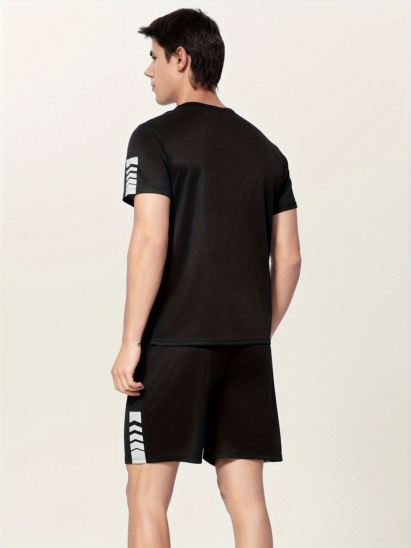 Men's Summer Casual Sports Set T-Shirt and Drawstring Shorts Polyester Print