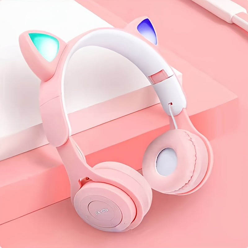 Wireless Headset with Luminous Cat Ears, LED Lights, Foldable, Wireless, for Travel and Gaming