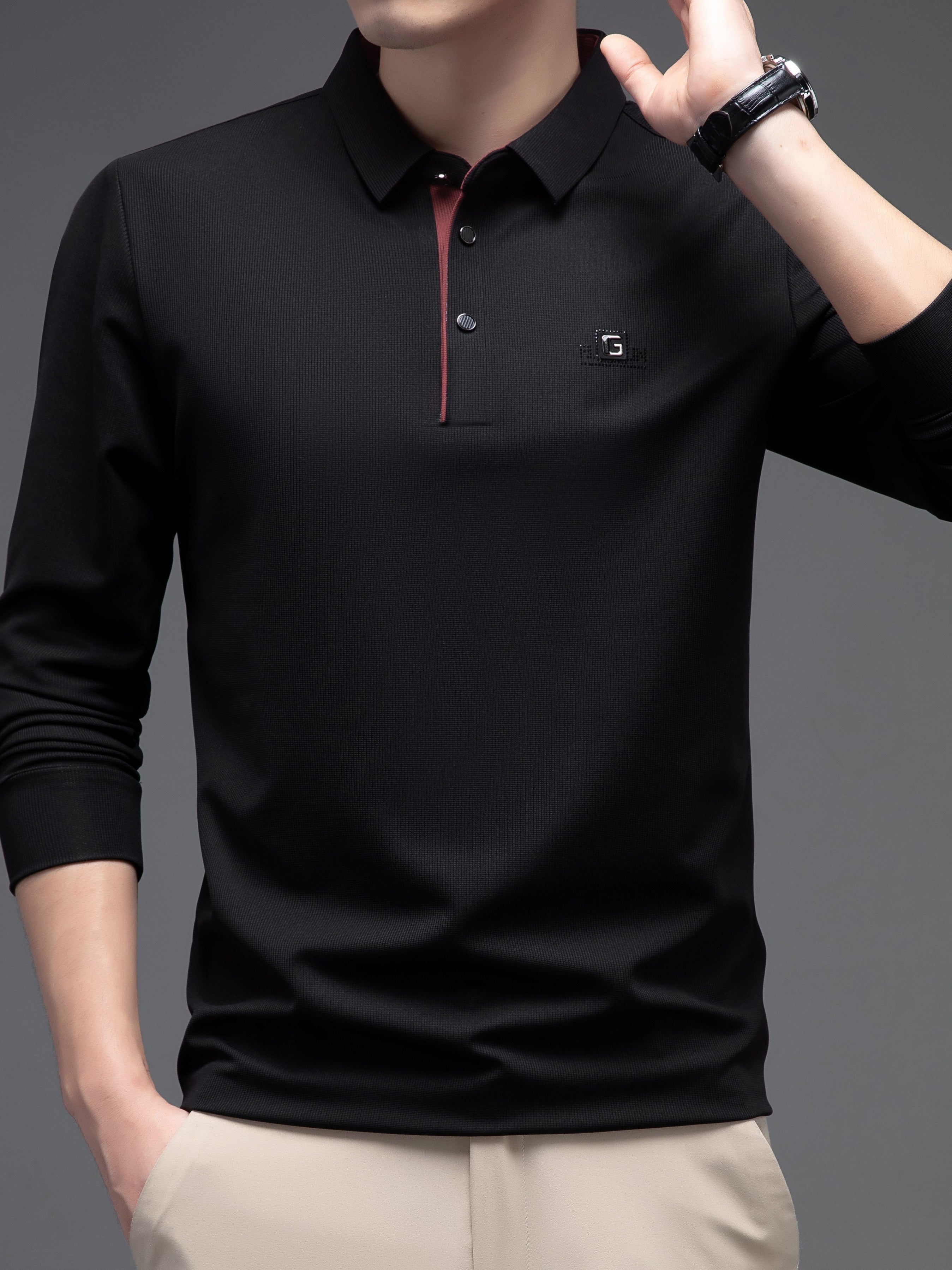 Camisa de manga larga de color sólido para hombre con botones, cuello de solapa y detalles con logotipo