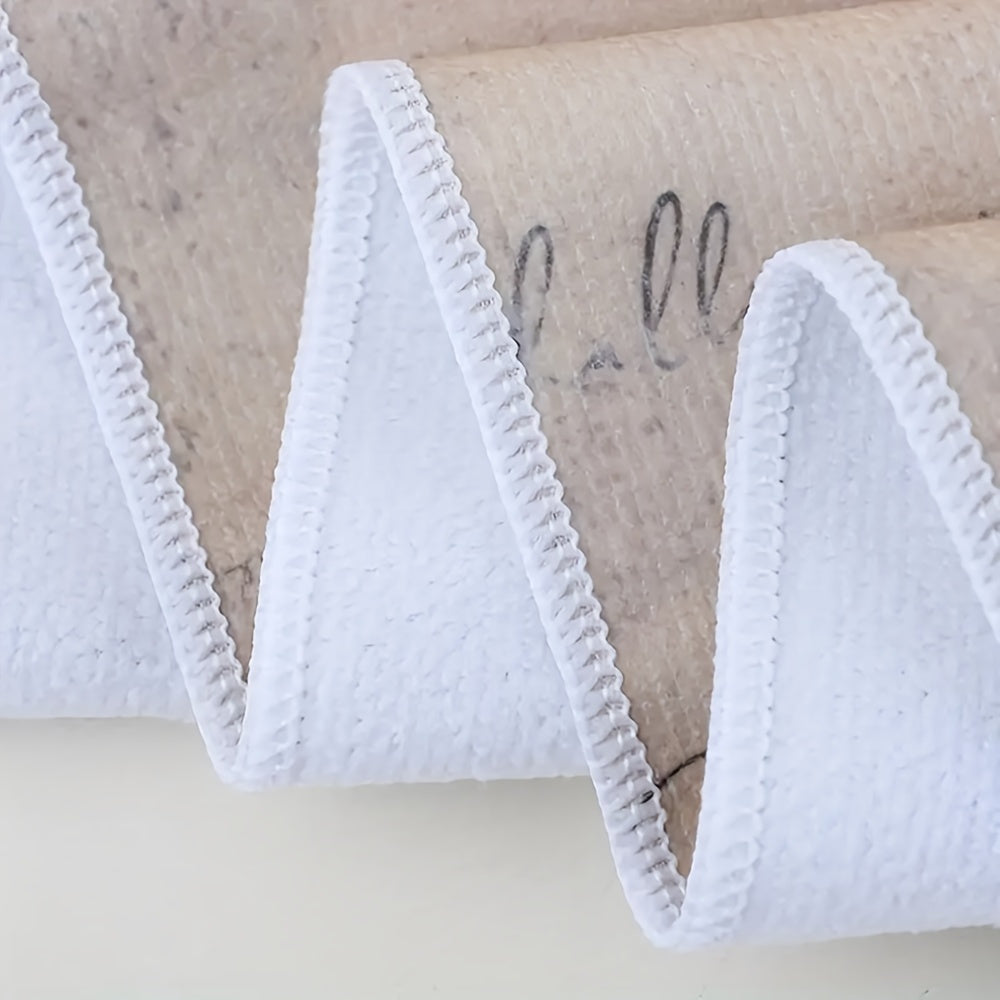 Xellouin oshxona sochiq mikrotoʻlqinli, quruq va qattiq, qovoq va ruh tasviri bilan