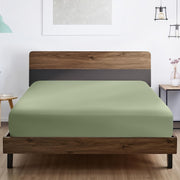 Sábana ajustada verde de microfibra transpirable con bolsillos profundos para todos los tamaños de cama