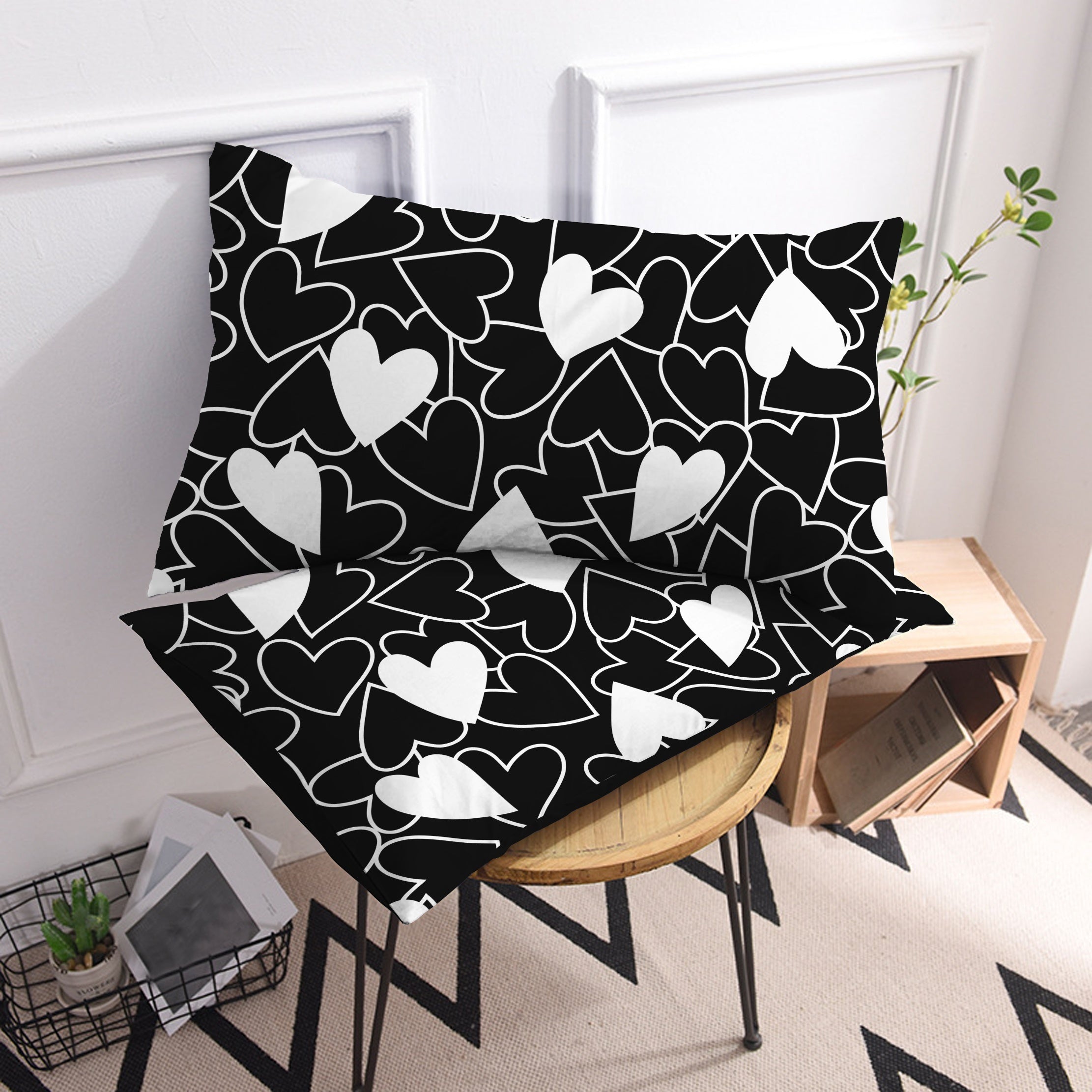 Breathable Love Pattern Pillowcases Set of 2 for Bedroom Sofa Decorative Fabric