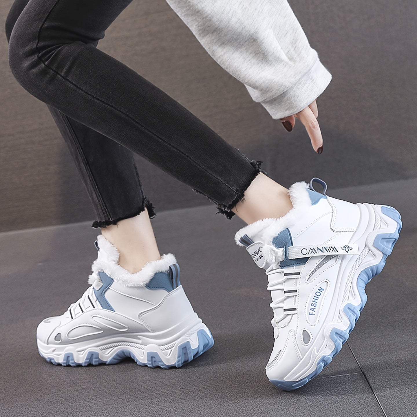 Women Plush Winter Ankle Boots Waterproof Warm Snow Shoes