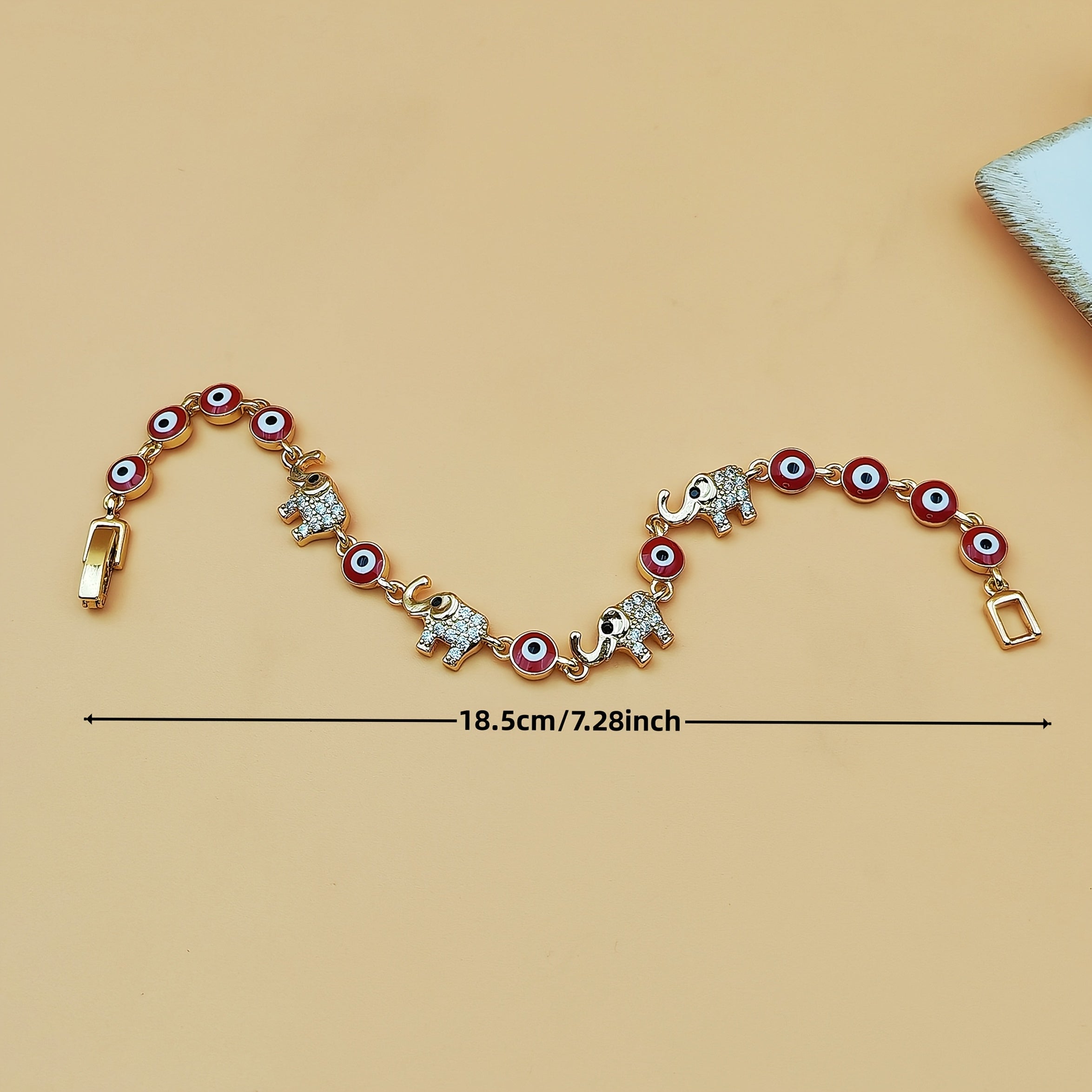 Ayollar va qizlar uchun Bohemiya mis bilaguti va hayvon charmslari