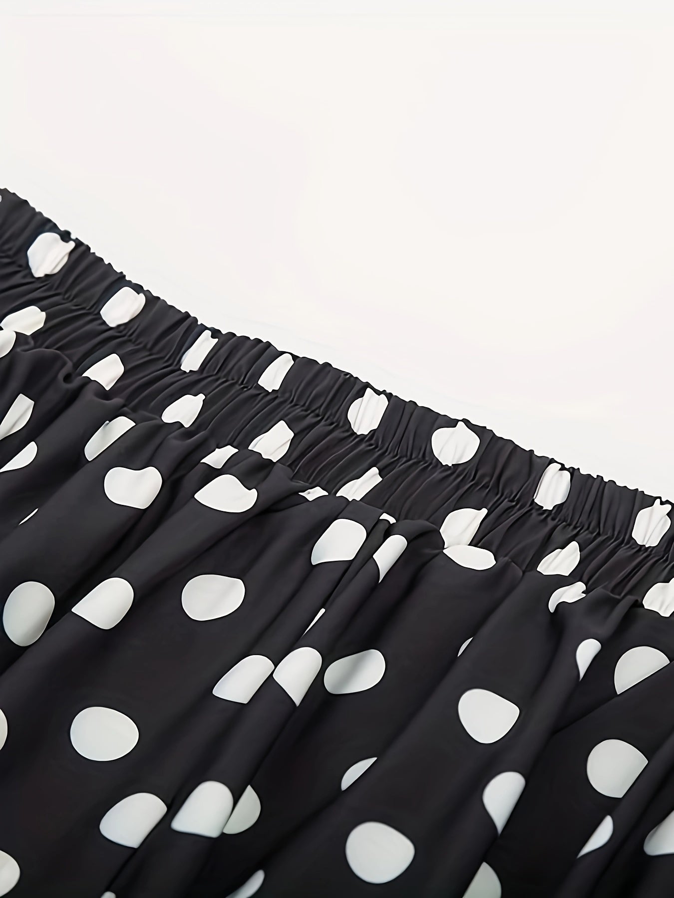 Women's High Waist Flared Polka Dot Skirt with Ruffled Hem