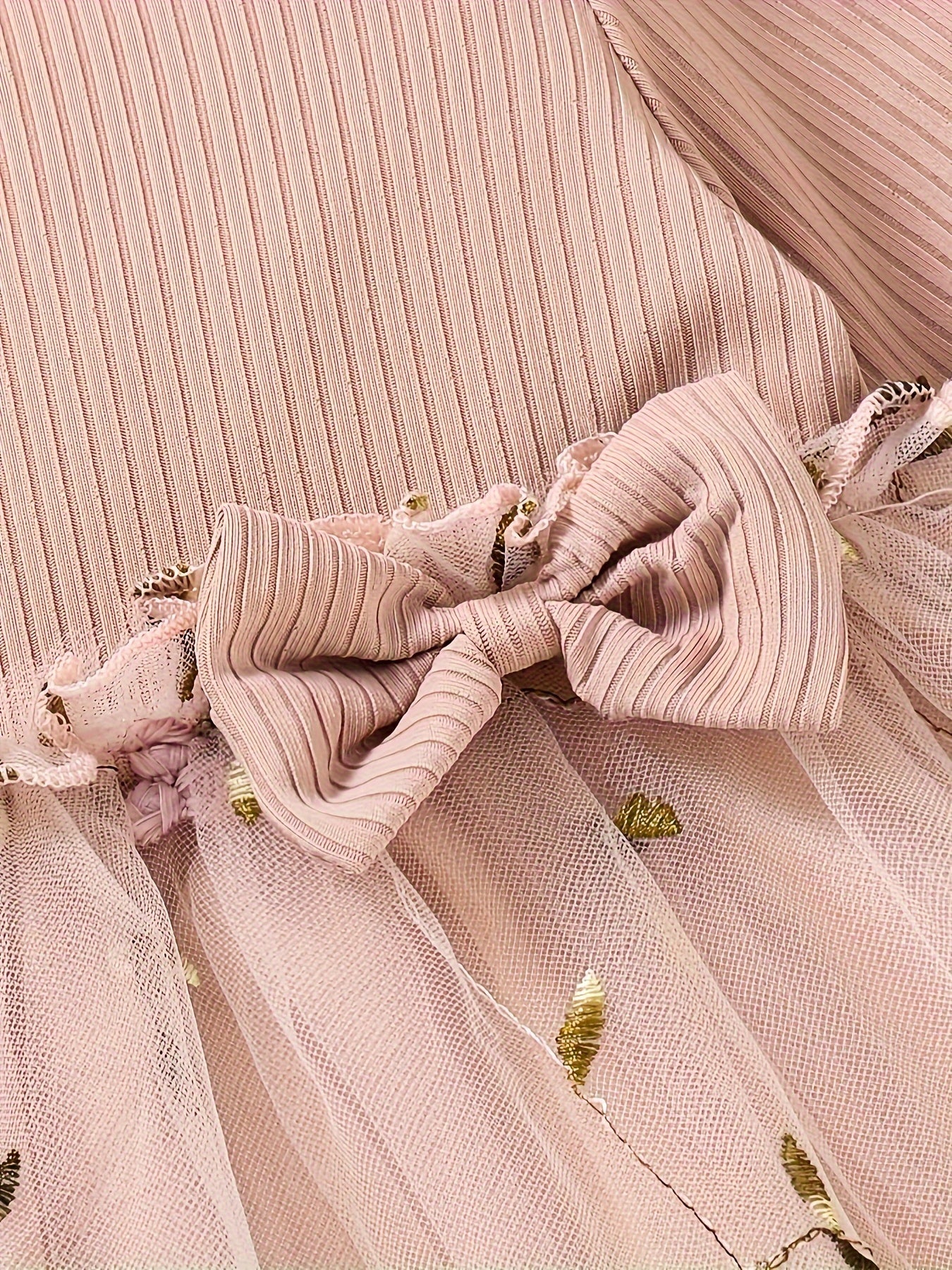 Kichkina qiz bolalar uchun uzun qoʻlli gul naqshli kiyingan, kundalik yozgi bolalar kiyimi