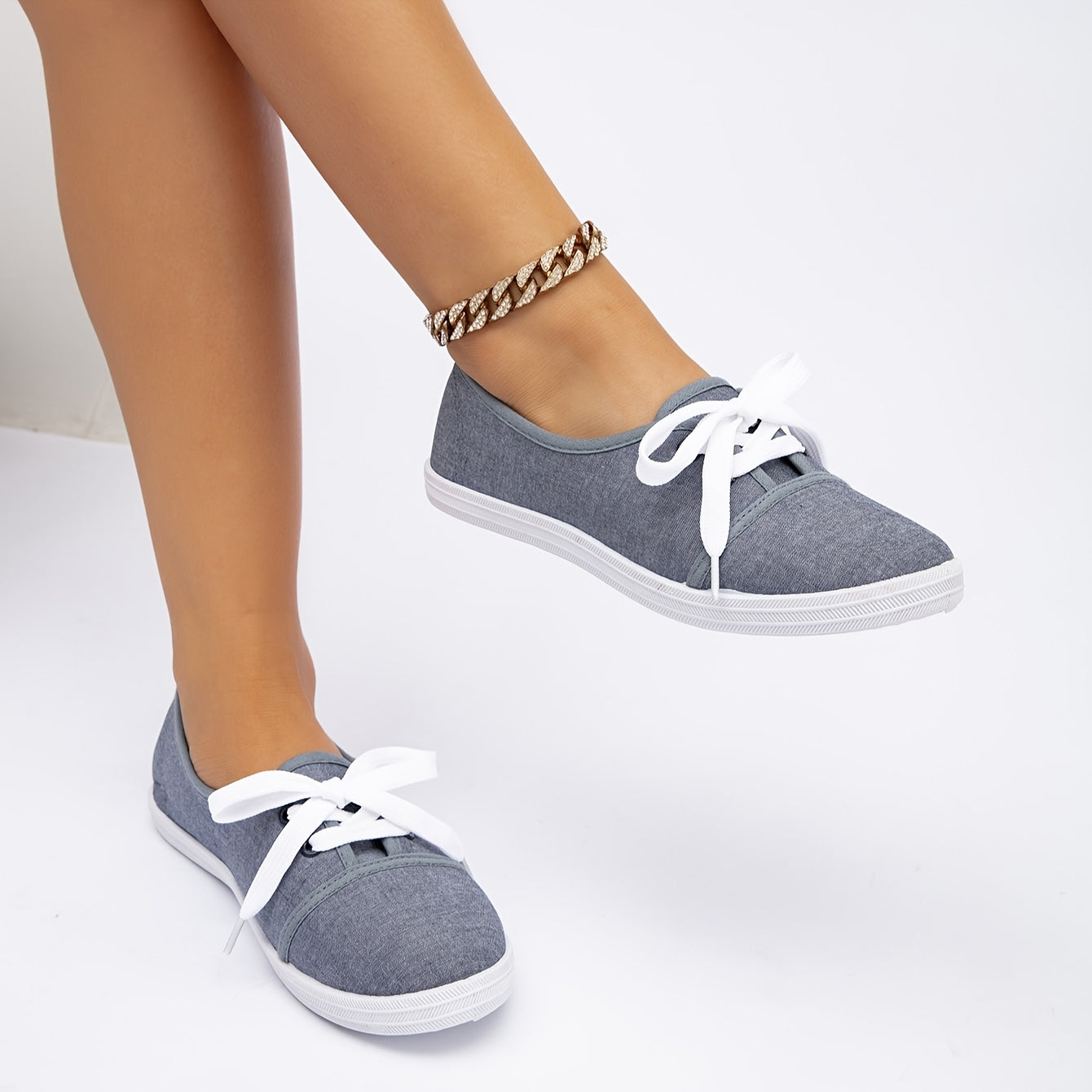 Unisex Casual Sneakers Solid Color Fabric Upper Low-Top Shoes