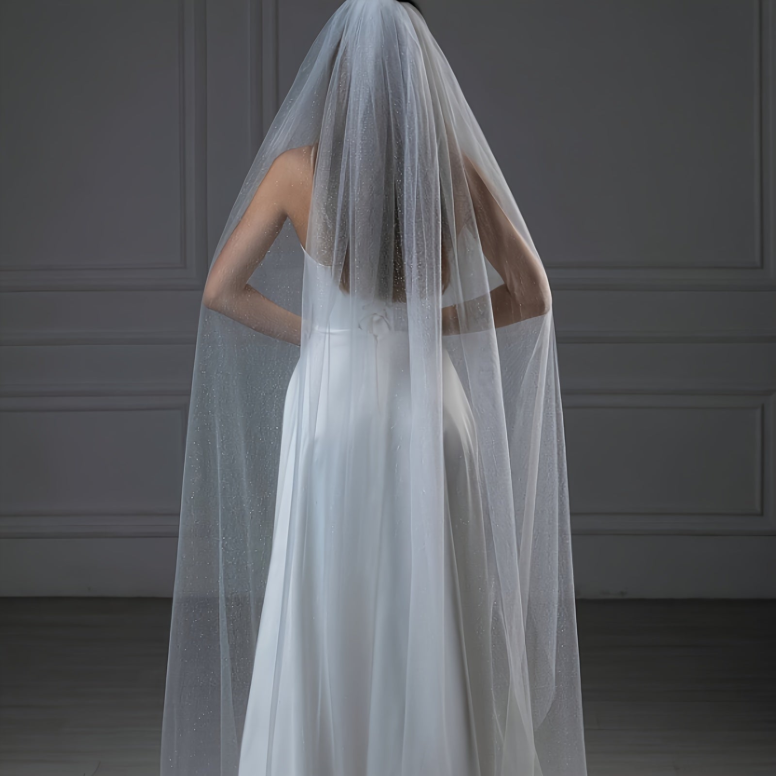 Wedding Hair Accessories Bridal Veil with Shimmering Floral Design for Wedding Day