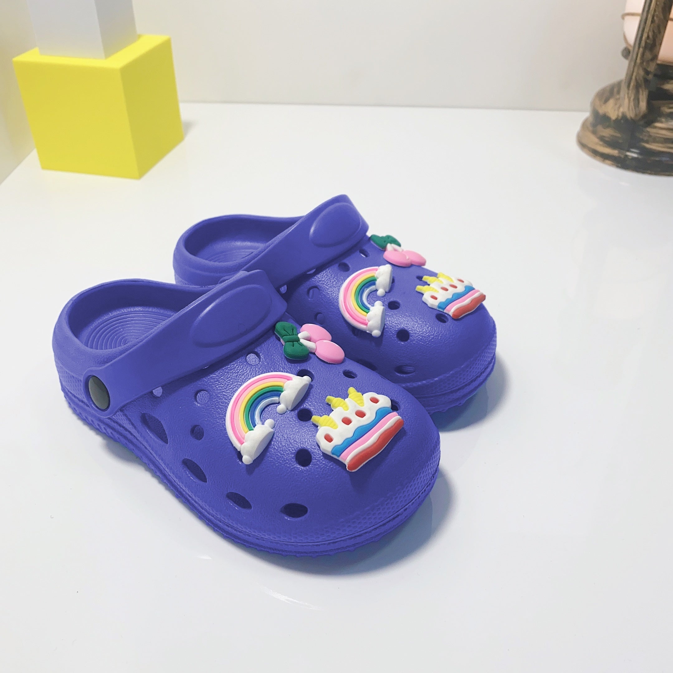 Girls Cartoon Slippers Non-Slip Lightweight EVA Indoor All-Season