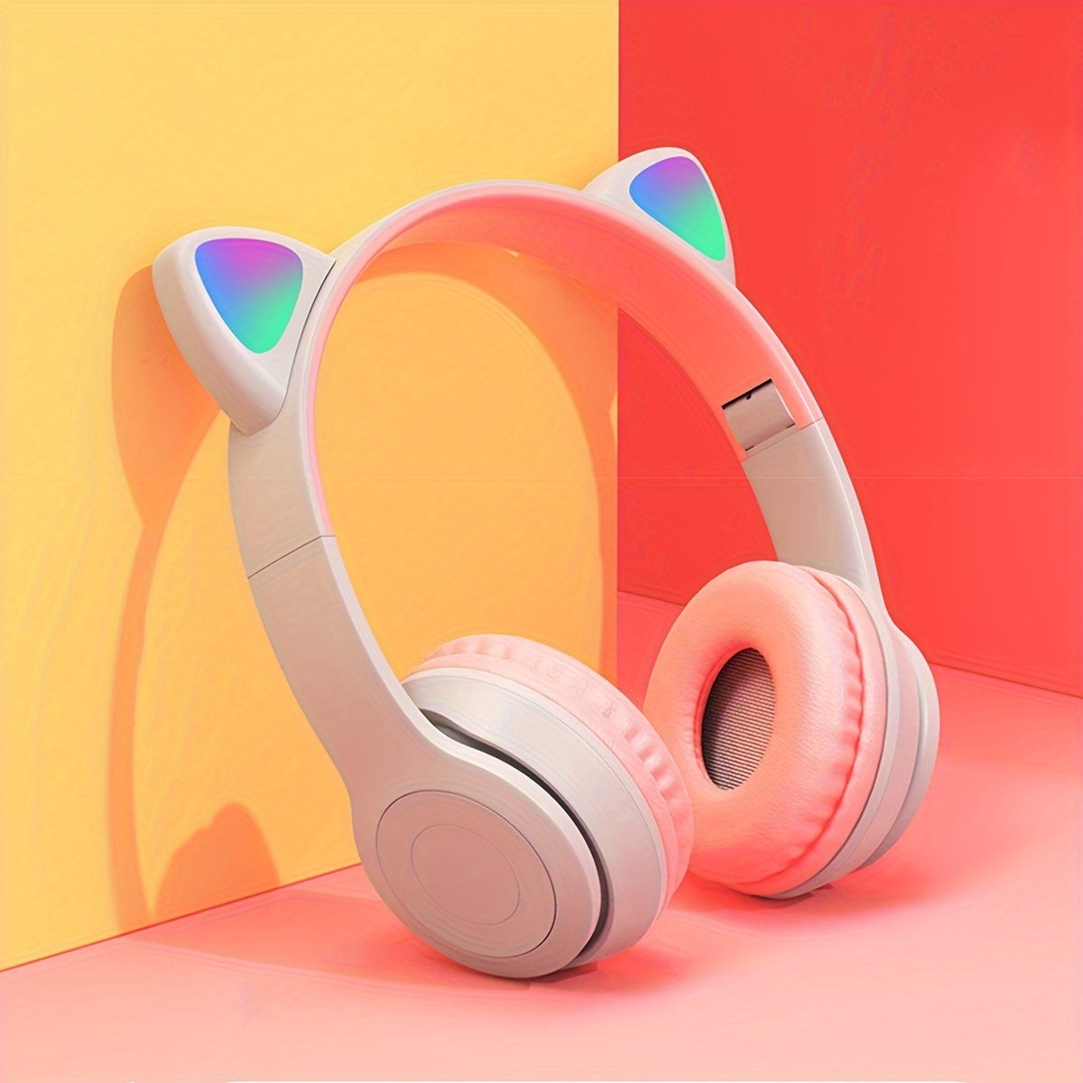 Auriculares inalámbricos para juegos con luces LED, diseño plegable, ranura para tarjeta SD, carga tipo C, compatible con tablets, ordenadores, televisores y teléfonos