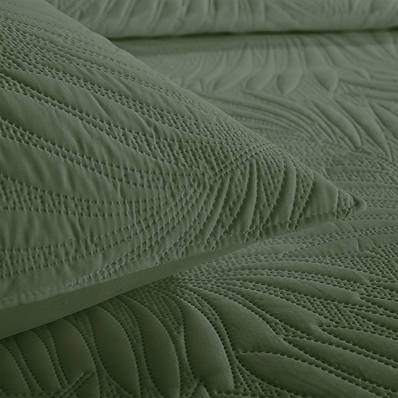 3-Piece Reversible Polyester Bedspread Set with Ultrasonic Leaf Pattern and Pillow Shams