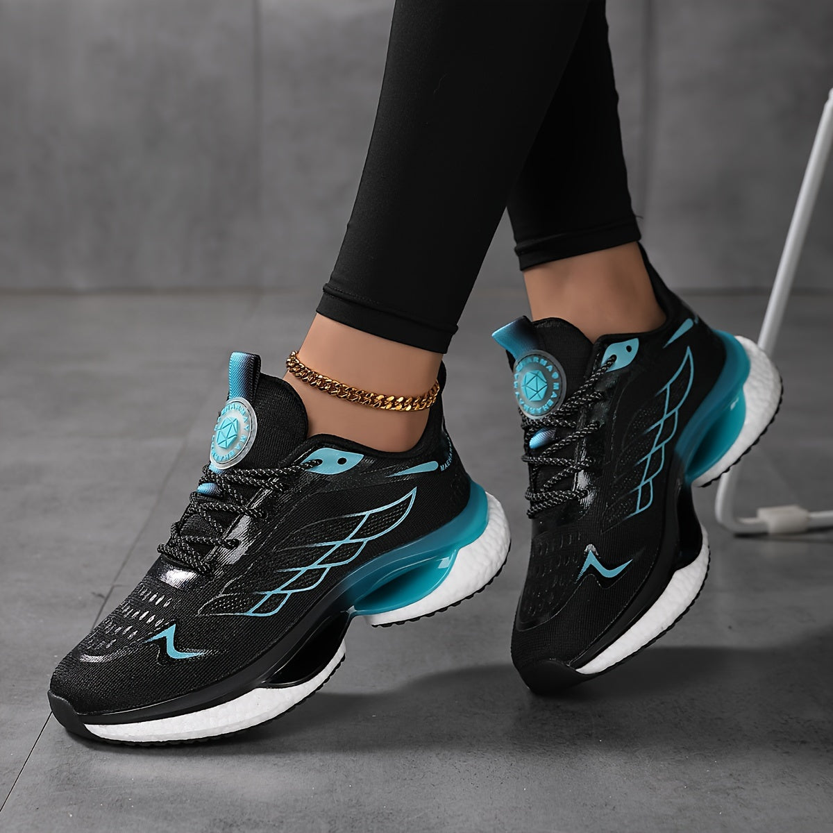 Women's Mesh Platform Sneakers Plus Size Lightweight Casual Low Top Running Shoes