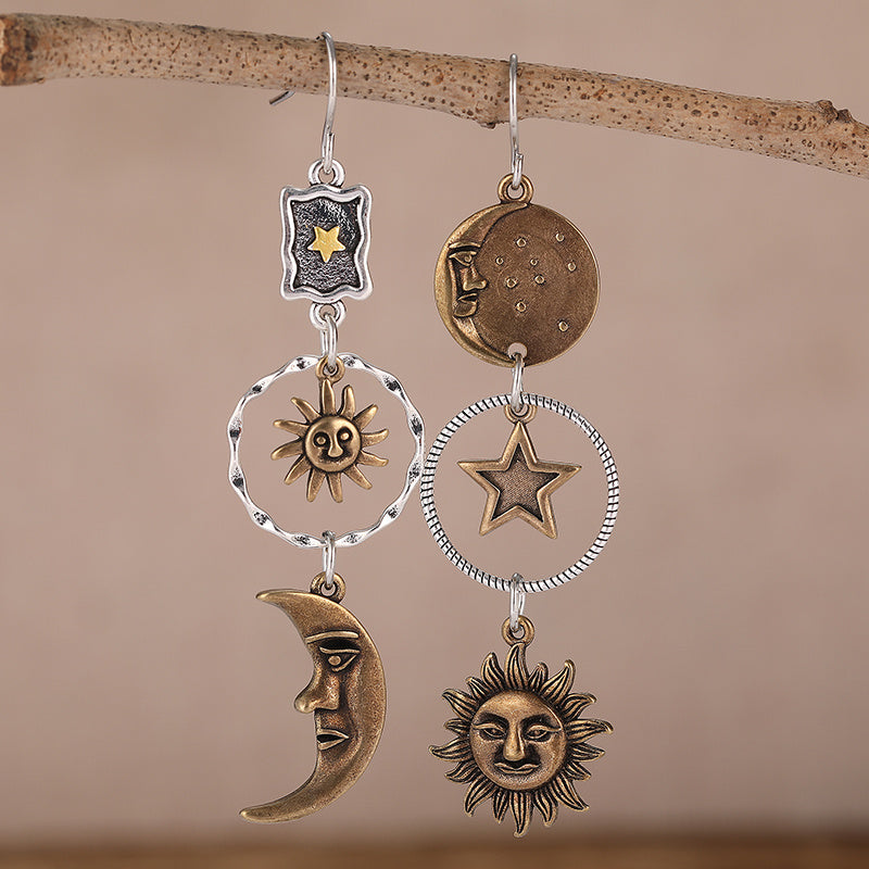 Pendientes boho-chic de bronce antiguo con colgantes de estrella, luna y sol para mujer