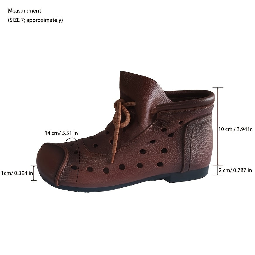 Ayollar uchun bo'sh joyli dizaynga ega tekis shoelace poyabzal, tasodifiy yozgi kiyimlar uchun mukammal.