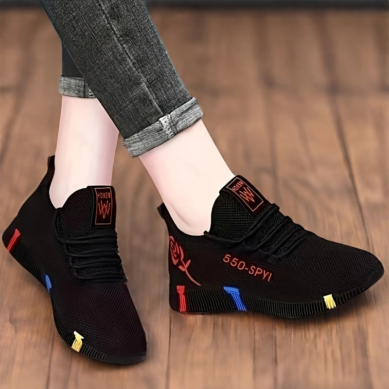 ayollar uchun nafas oluvchi slip-on sport poyabzali yumshoq mato past-cho‘ntak kundalik poyabzal