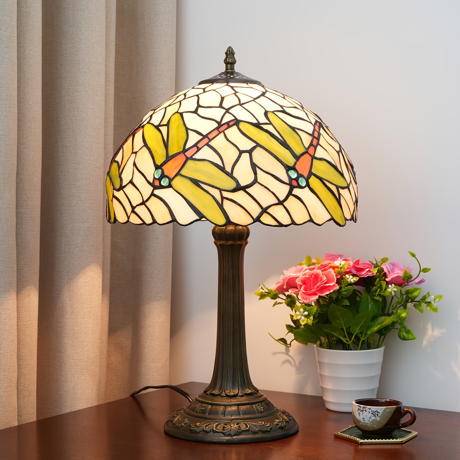 Настольная лампа из стекла 12 дюймов с зеленой светлячковой пагодой и антикварным металлическим покрытием