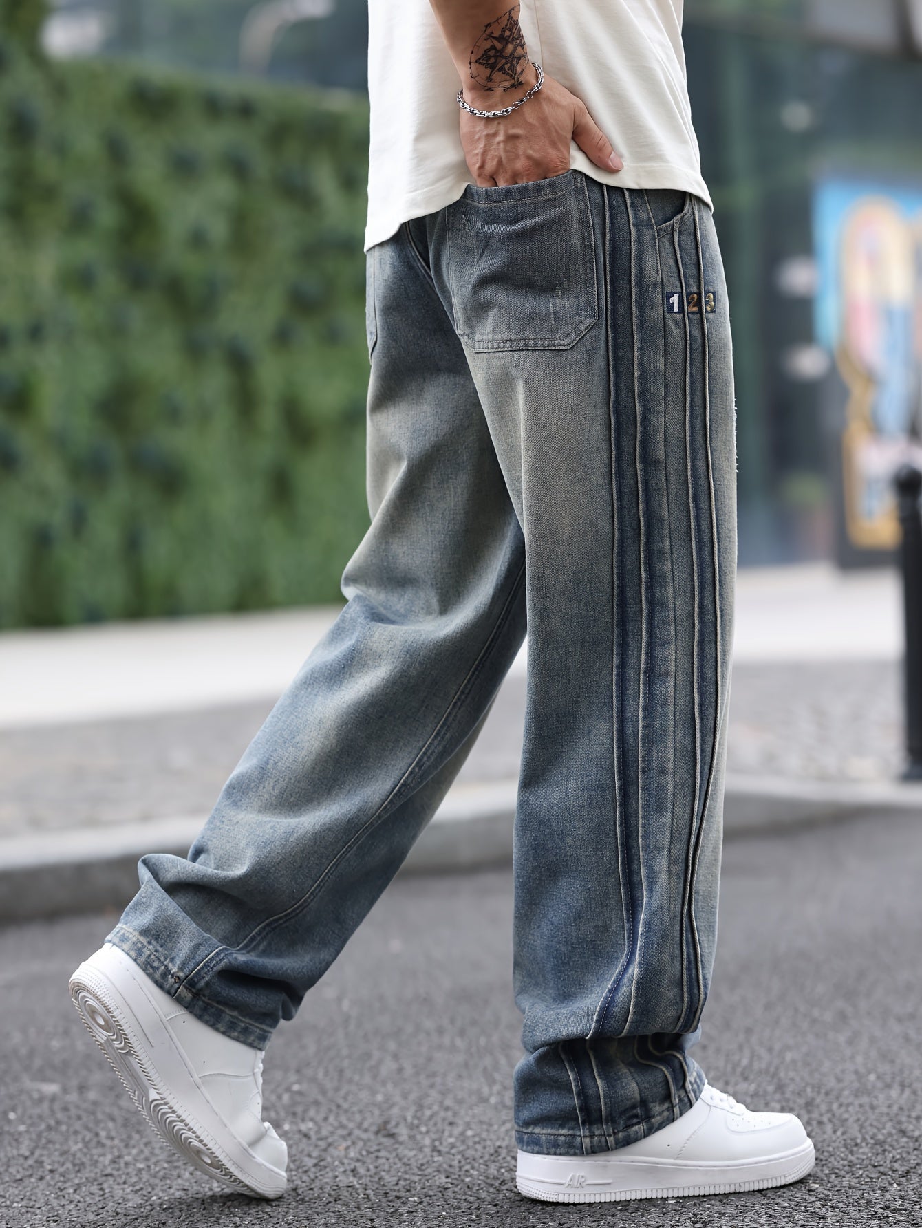 Erkaklar Vintage Ko'k Denim Jins - Retro uslub, qulay moslashuv, tortish bel va keng oyoqlar bilan, aralashma, barcha mavsumlar uchun yuvilishi mumkin.