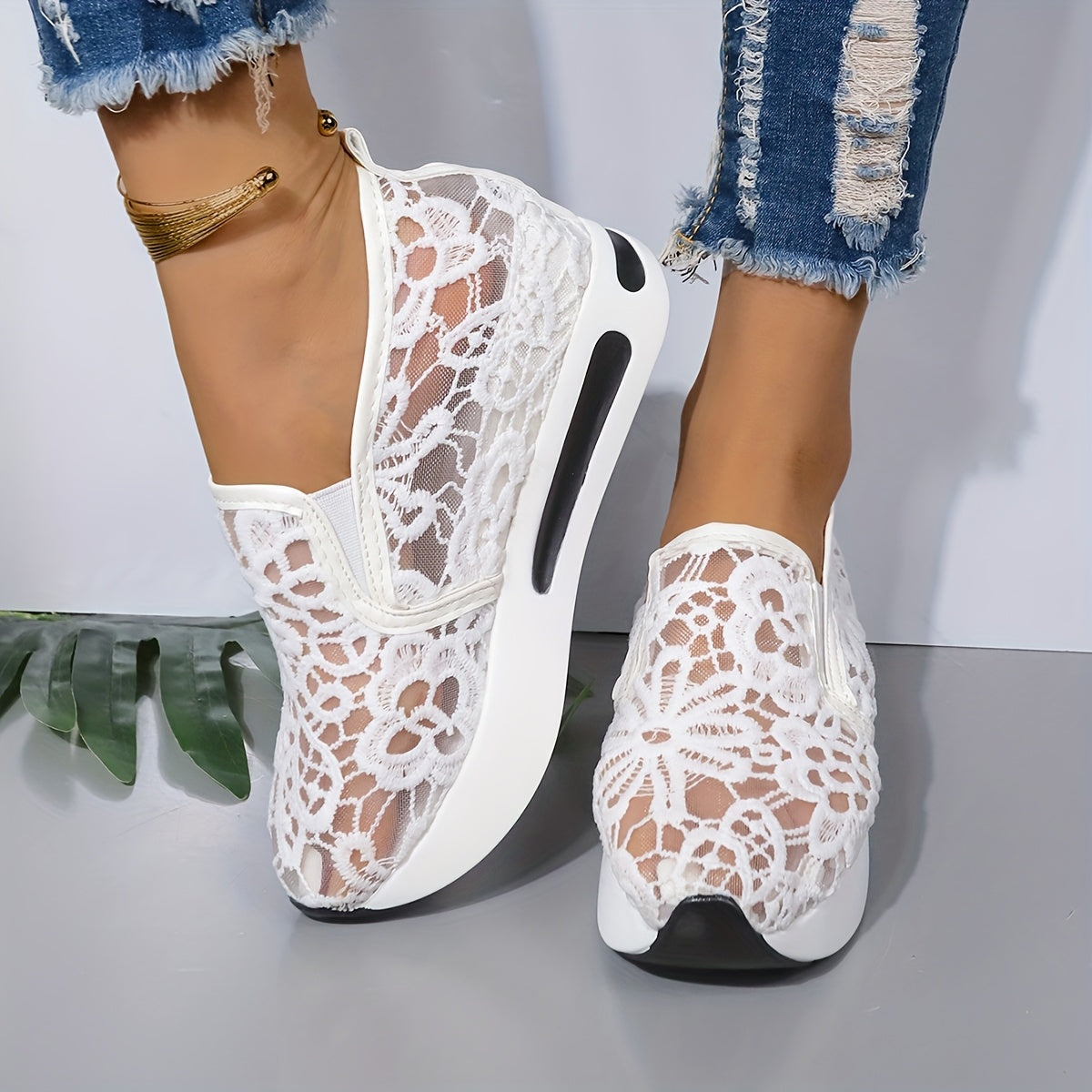 Women's Slip-On Sneakers Breathable Lace-Free Floral Air Cushion Casual
