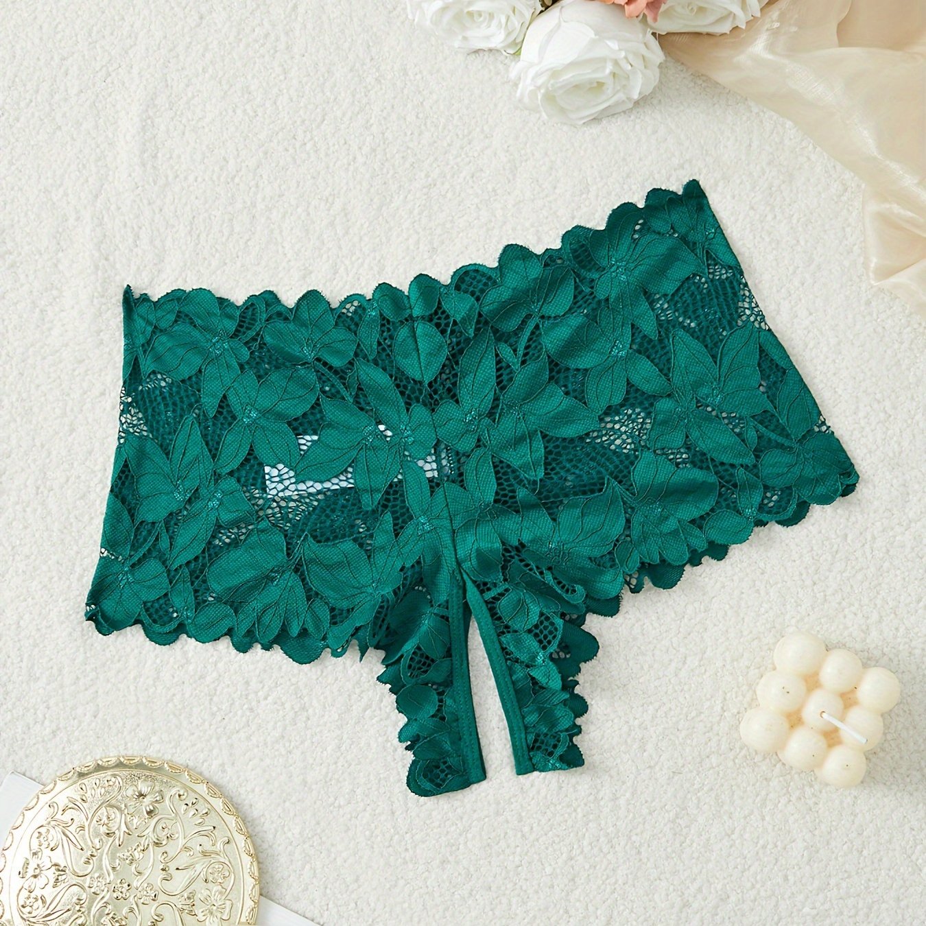 Gul naqshli ichki kiyimlar, ochiq qovuq ichki kiyimlar, ayollar uchun jozibali ichki kiyimlar.