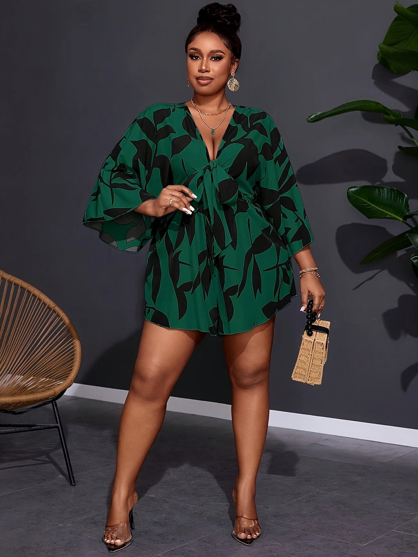 Mono casual de verano con escote en V y estampado tropical para mujer de tallas grandes