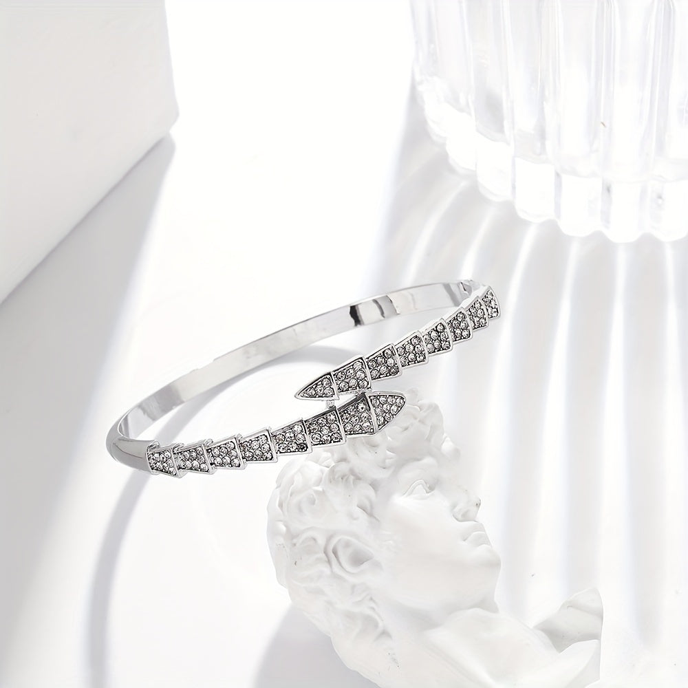Serpentine Rhinestone Bracelet Zinc Alloy Simple Luxury Jewelry for Daily and Party Wear
