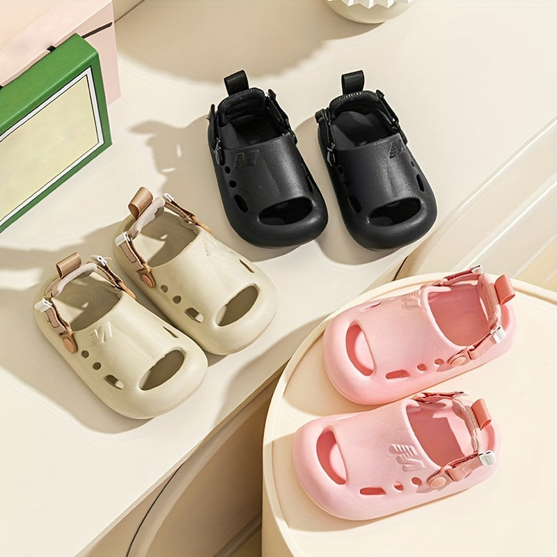 Yangi kelganlar: O'g'il va qizlar uchun zamonaviy bolalar sандаллари, yengil, sirpanmaydigan, tez quriydigan EVA, sozlanadigan tasmalari bilan, plyaj, bog' va ochiq havoda foydalanish uchun ideal.