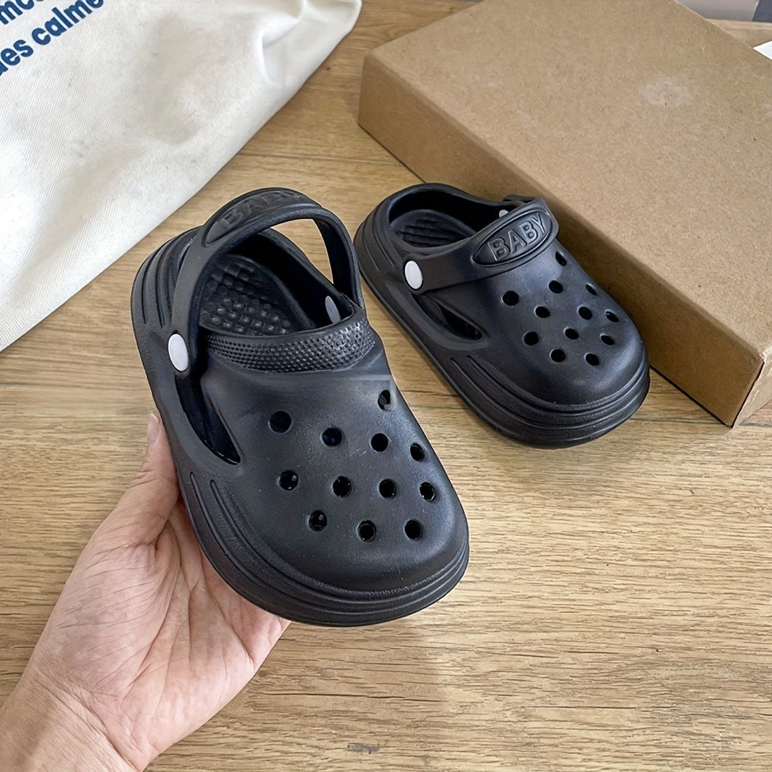 Kids Water-Resistant EVA Clogs for Boys and Girls Breathable Lightweight Slip-Resistant Shoes