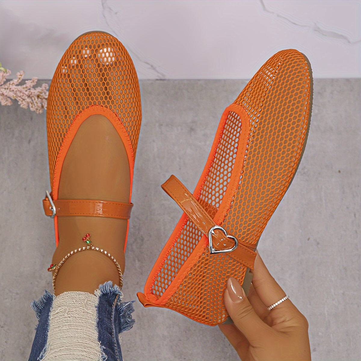 Women's Mesh Flats Lightweight Slip-On Casual Shoes in Solid Colors